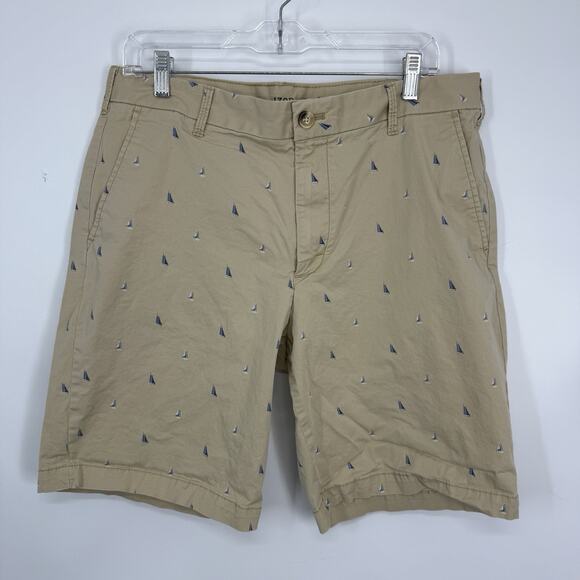 IZOD Advantage Performance Chino Shorts size 34 Khaki Sailboats Print 9.5" Insm - Picture 2 of 8
